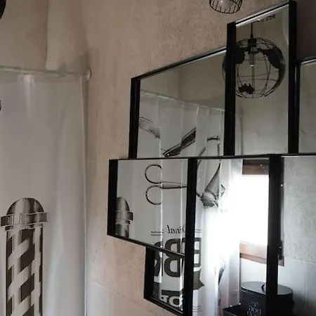 Mandres. Casa Con Jardin Y Piscina. Proximo A Puy Du Fou. Apartamento *