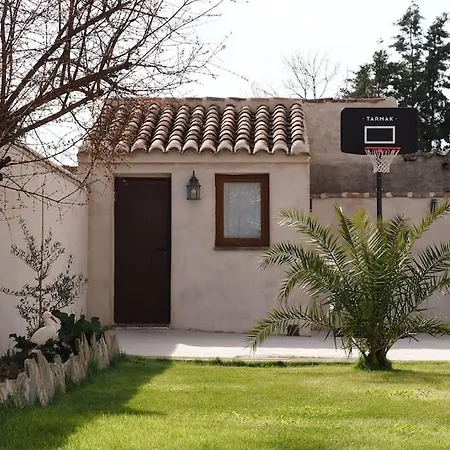 Apartamento Mandres. Casa Con Jardin Y Piscina. Proximo A Puy Du Fou. *