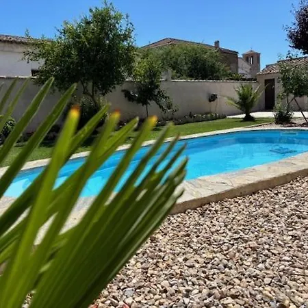 Apartamento Mandres. Casa Con Jardin Y Piscina. Proximo A Puy Du Fou.