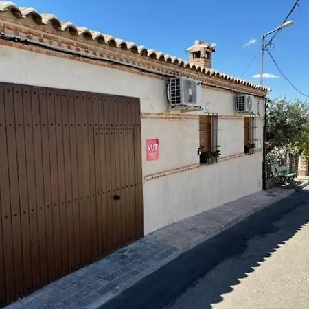 Mandres. Casa Con Jardin Y Piscina. Proximo A Puy Du Fou. * Totanés